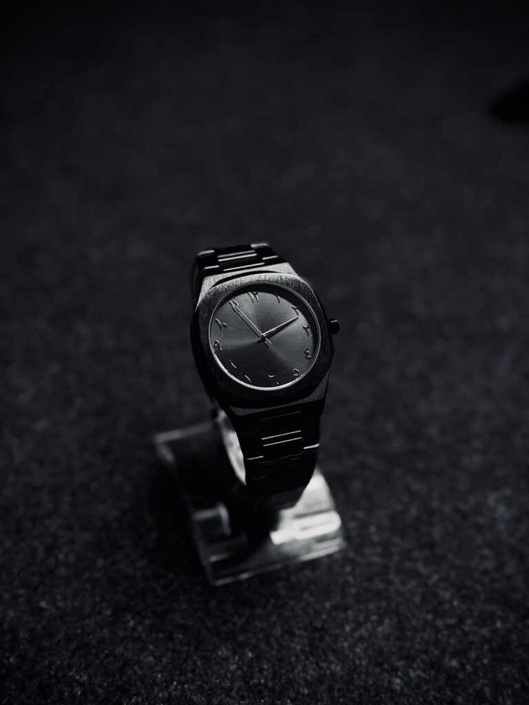 Metallic Arabic AURA